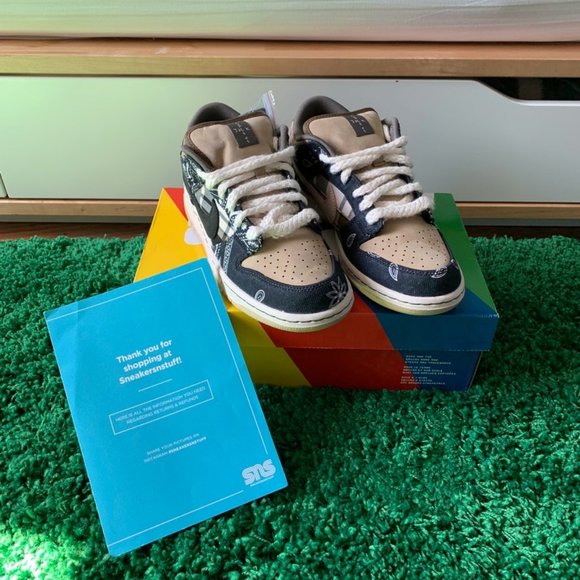 Nike SB Dunk Low Travis Scott - Picture 1 of 5